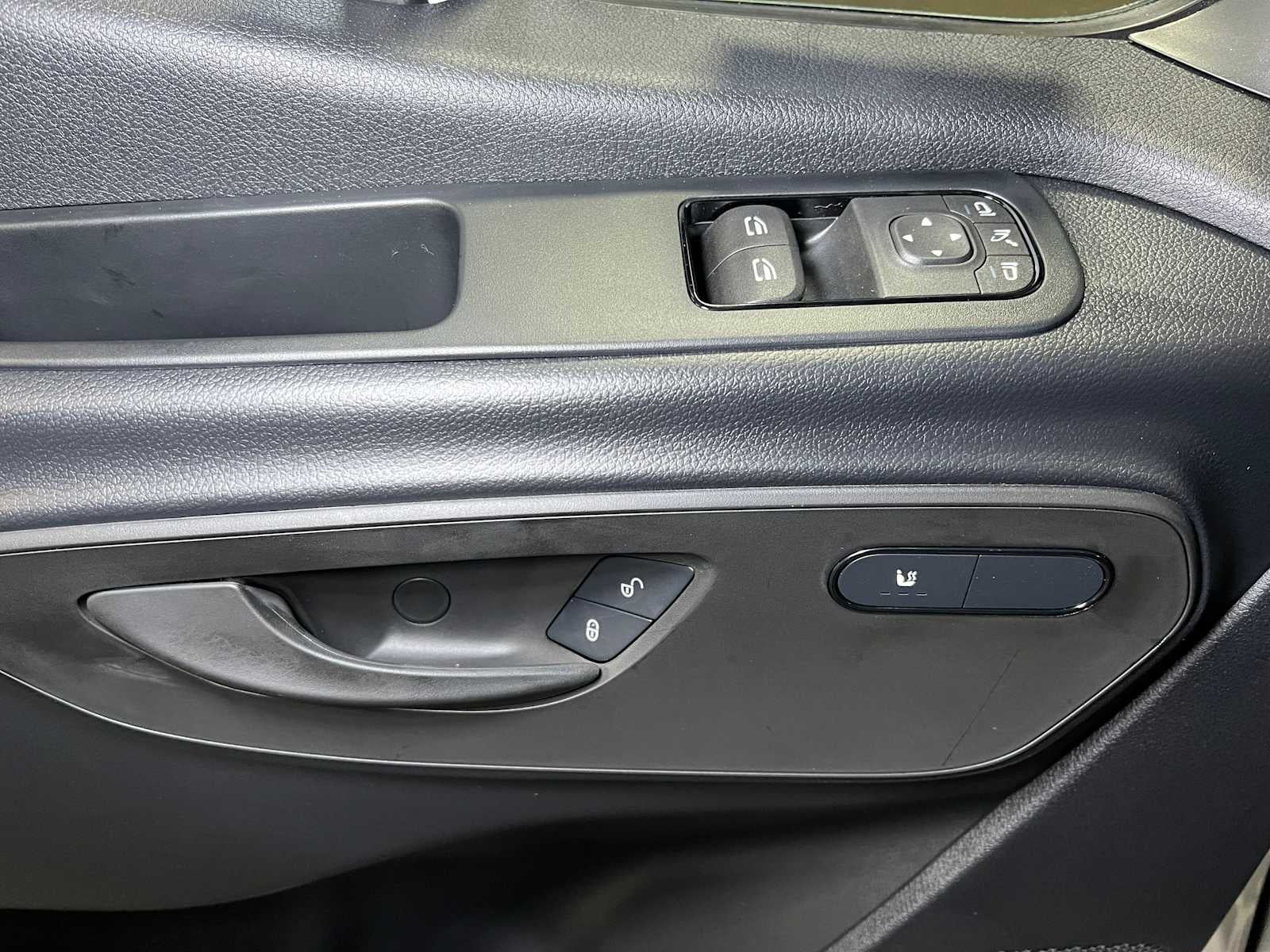 2025 Mercedes-Benz Sprinter Cargo Van 2500 Standard Roof I4 Diesel 144" RWD