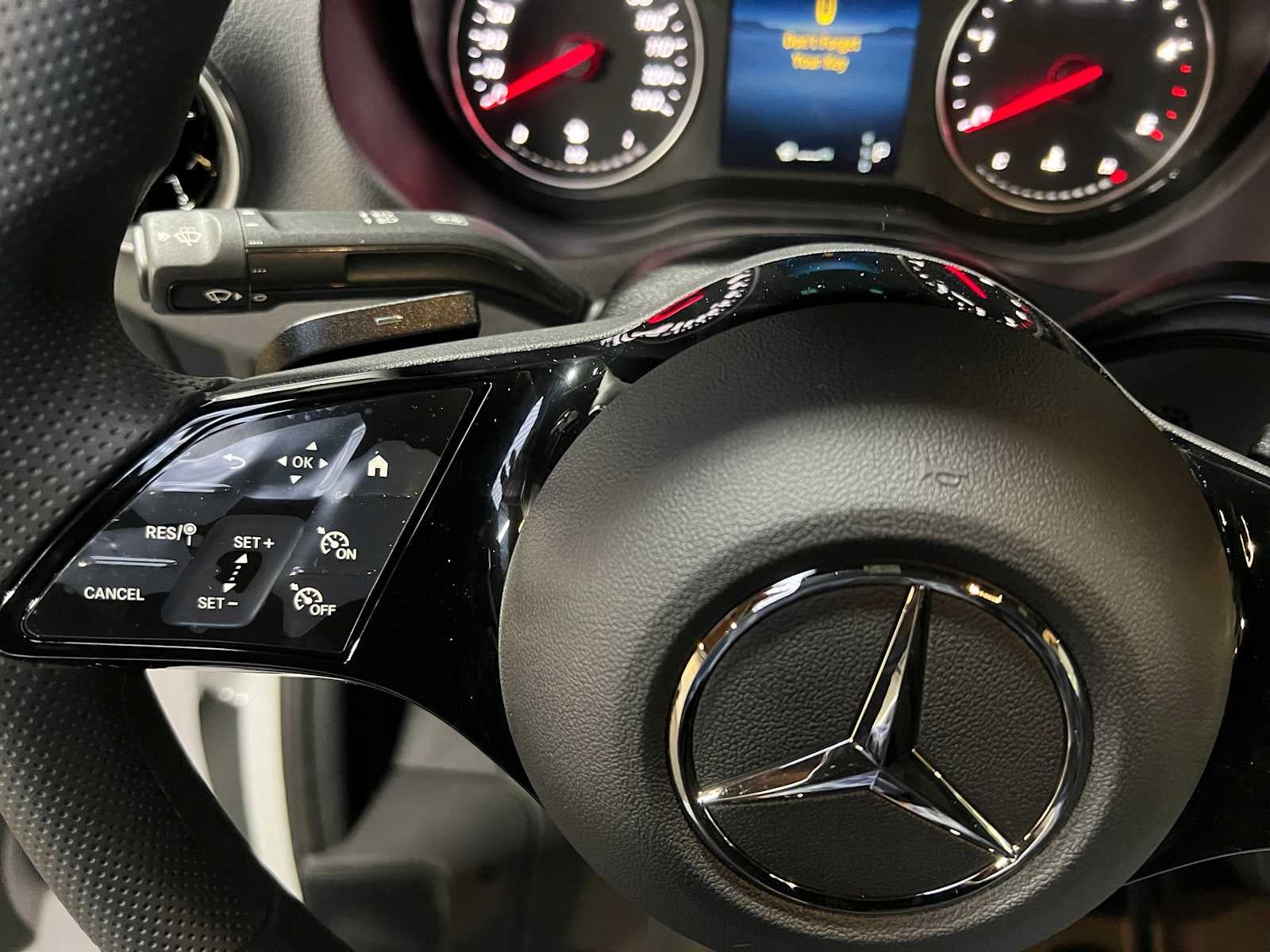 2025 Mercedes-Benz Sprinter Cargo Van 2500 Standard Roof I4 Diesel 144" RWD