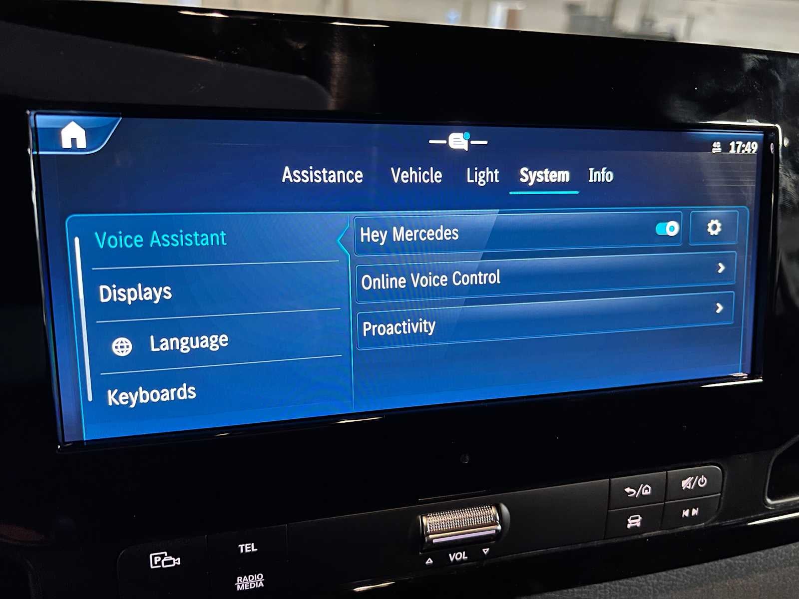 2025 Mercedes-Benz Sprinter Cargo Van 2500 Standard Roof I4 Diesel 144 RWD