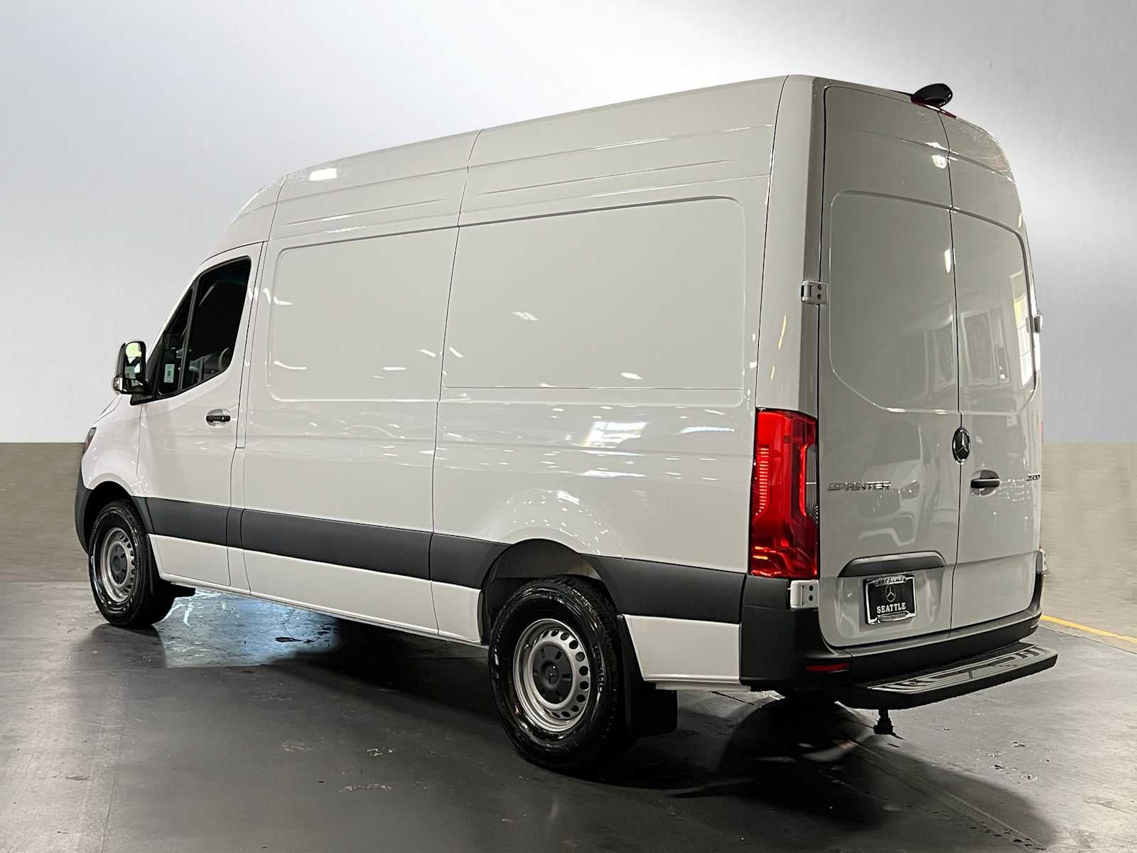 2025 Mercedes-Benz Sprinter Cargo Van 2500 Standard Roof I4 Diesel 144" RWD