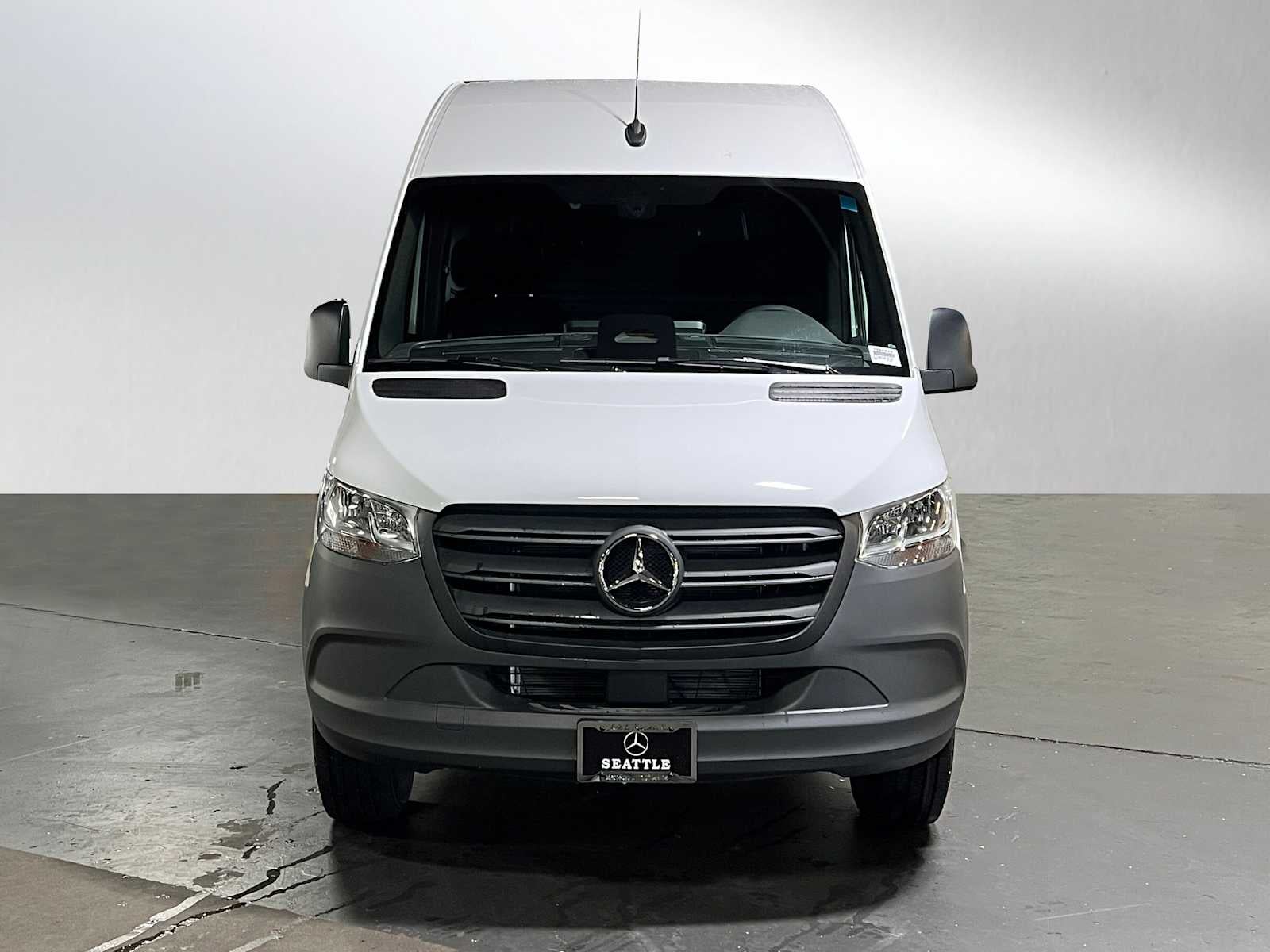 2025 Mercedes-Benz Sprinter Cargo Van 2500 Standard Roof I4 Diesel 144" RWD