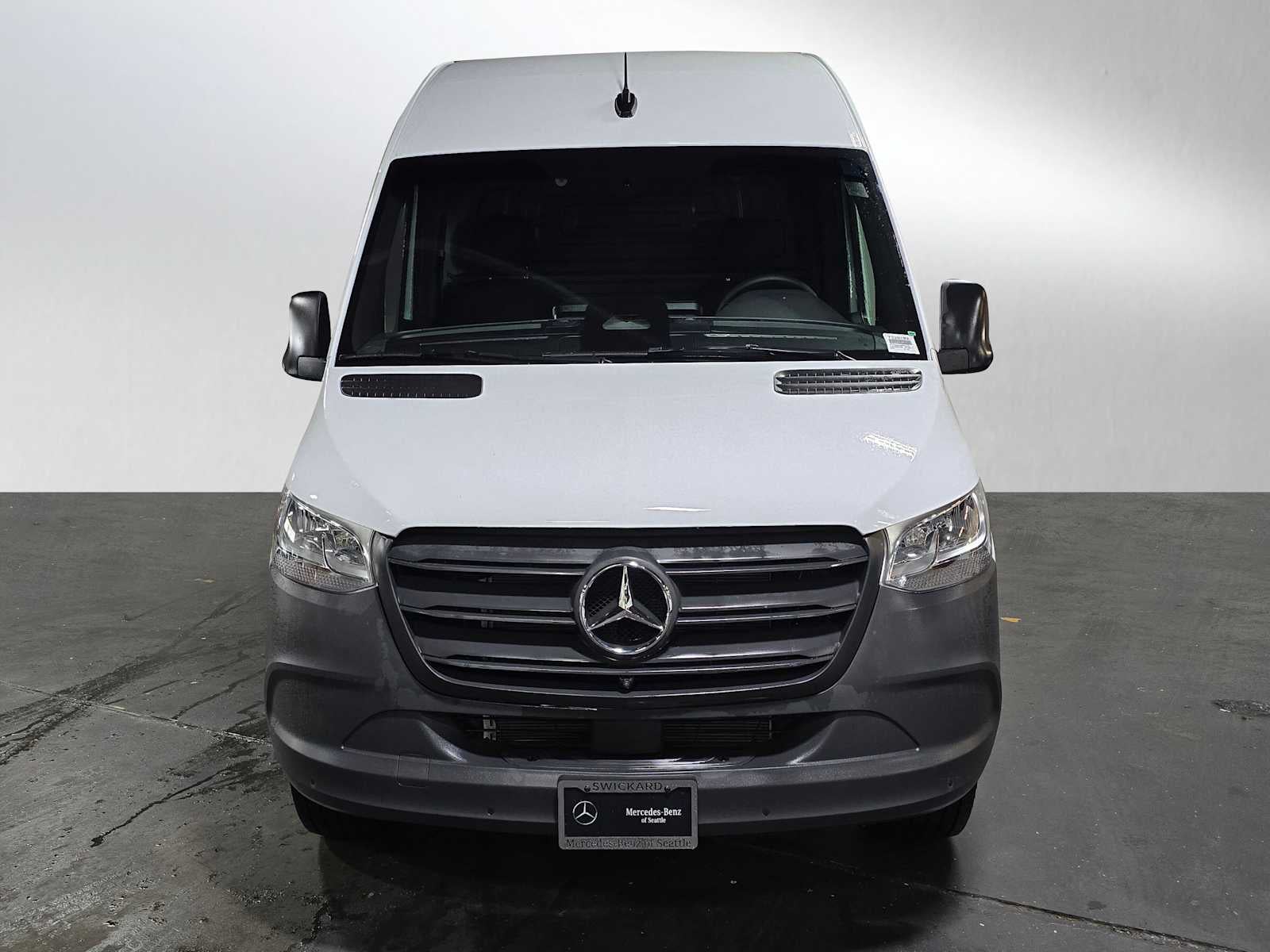 2025 Mercedes-Benz Sprinter Cargo Van 2500 Standard Roof I4 Diesel 144 RWD