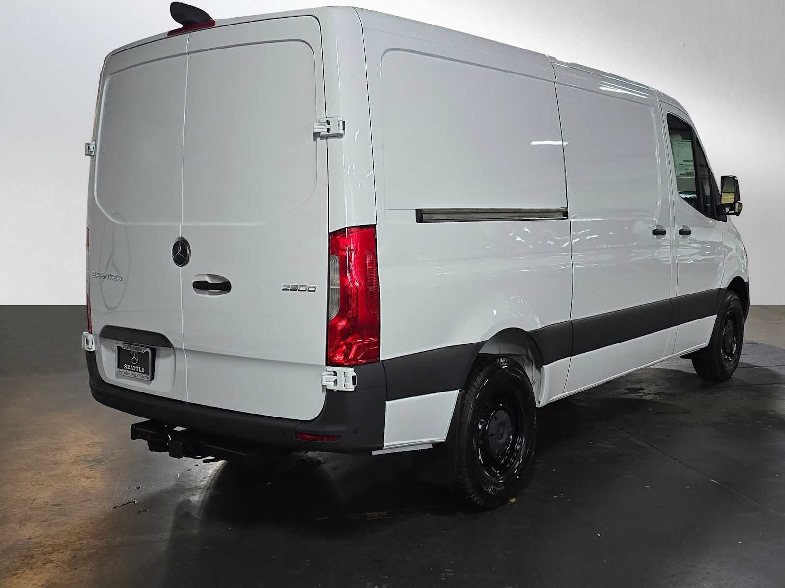 2026 Mercedes-Benz Sprinter 2500 Standard Roof I4 Diesel 144 RWD