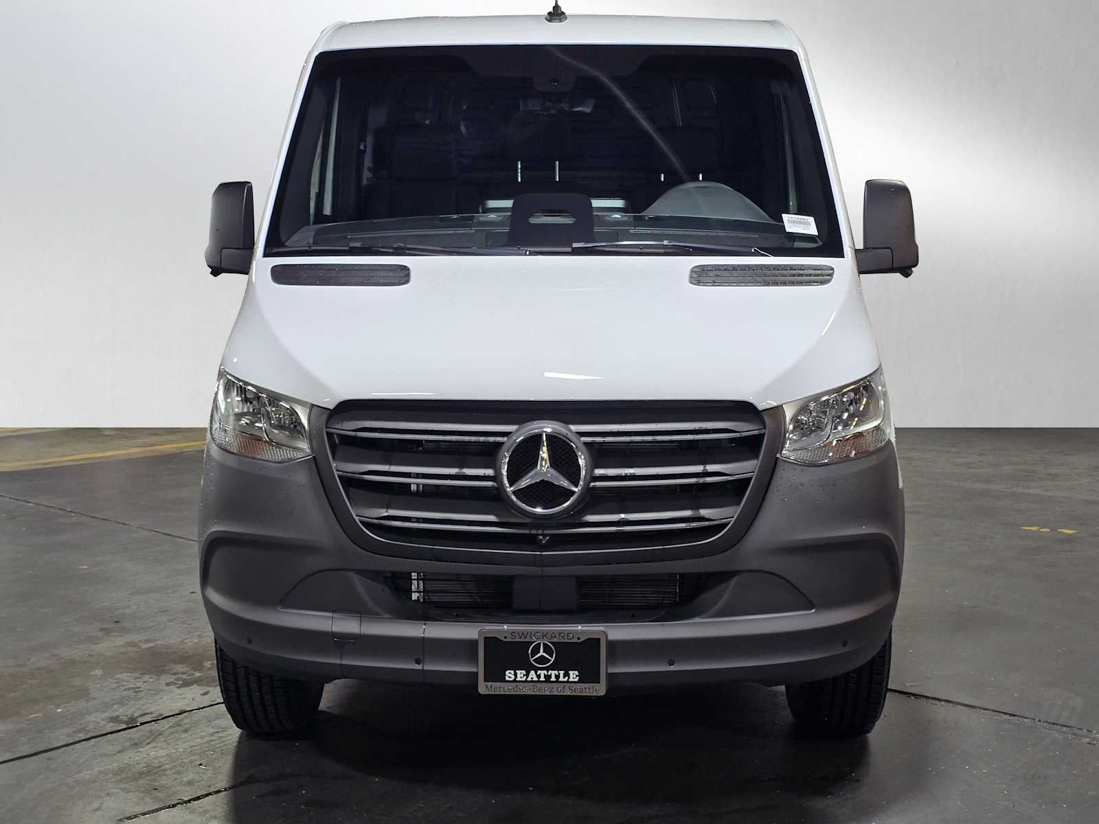 2026 Mercedes-Benz Sprinter 2500 Standard Roof I4 Diesel 144 RWD