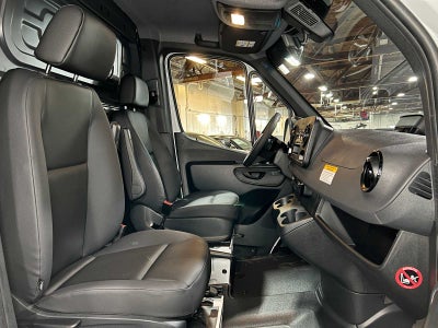 2026 Mercedes-Benz Sprinter 2500 Standard Roof I4 Diesel 144 RWD