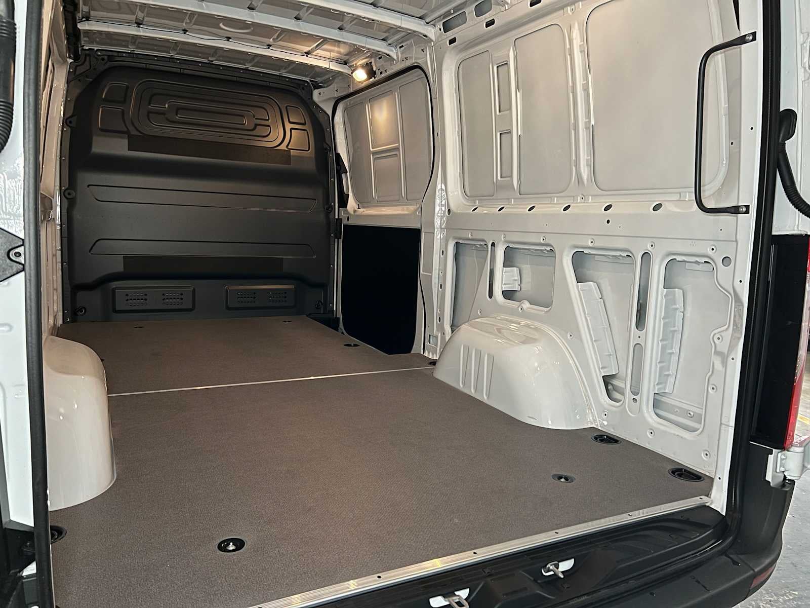 2026 Mercedes-Benz Sprinter 2500 Standard Roof I4 Diesel 144 RWD