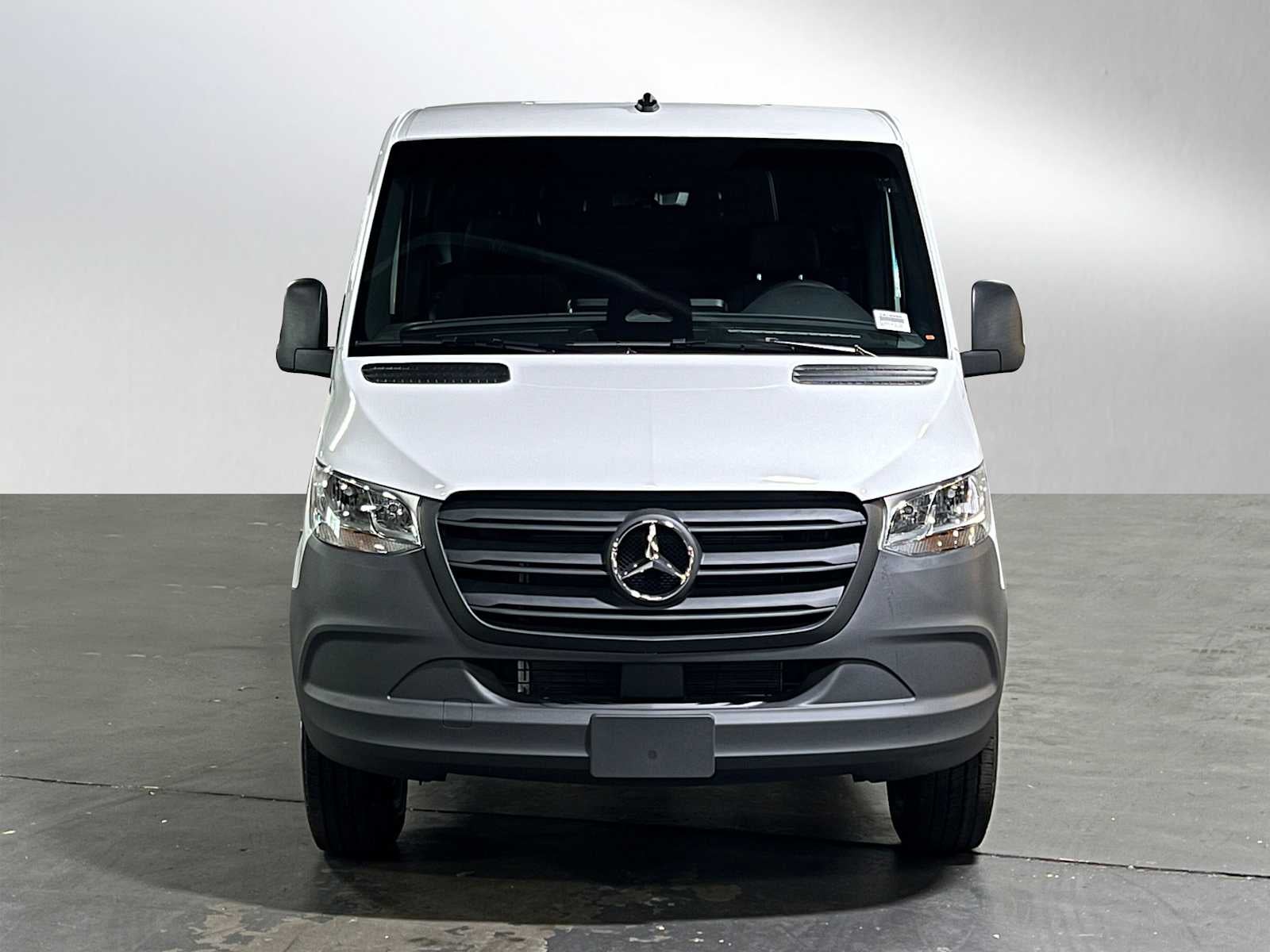 2026 Mercedes-Benz Sprinter 2500 Standard Roof I4 Diesel 144 RWD