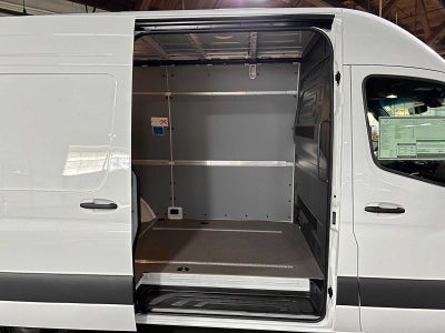 2026 Mercedes-Benz Sprinter 2500 Standard Roof I4 Diesel 144 RWD