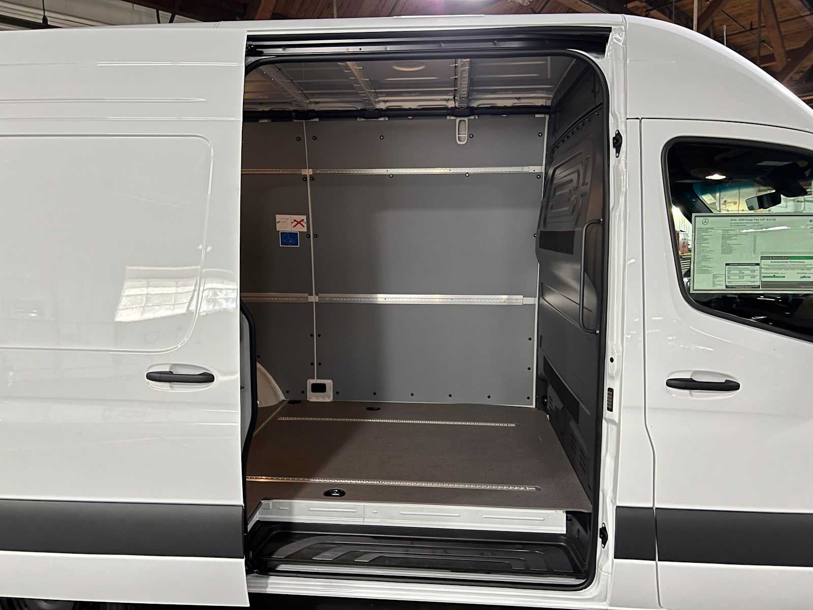 2026 Mercedes-Benz Sprinter 2500 Standard Roof I4 Diesel 144 RWD