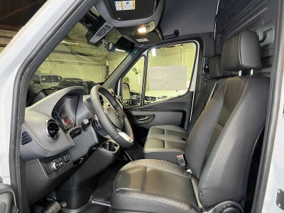 2026 Mercedes-Benz Sprinter 2500 Standard Roof I4 Diesel 144 RWD