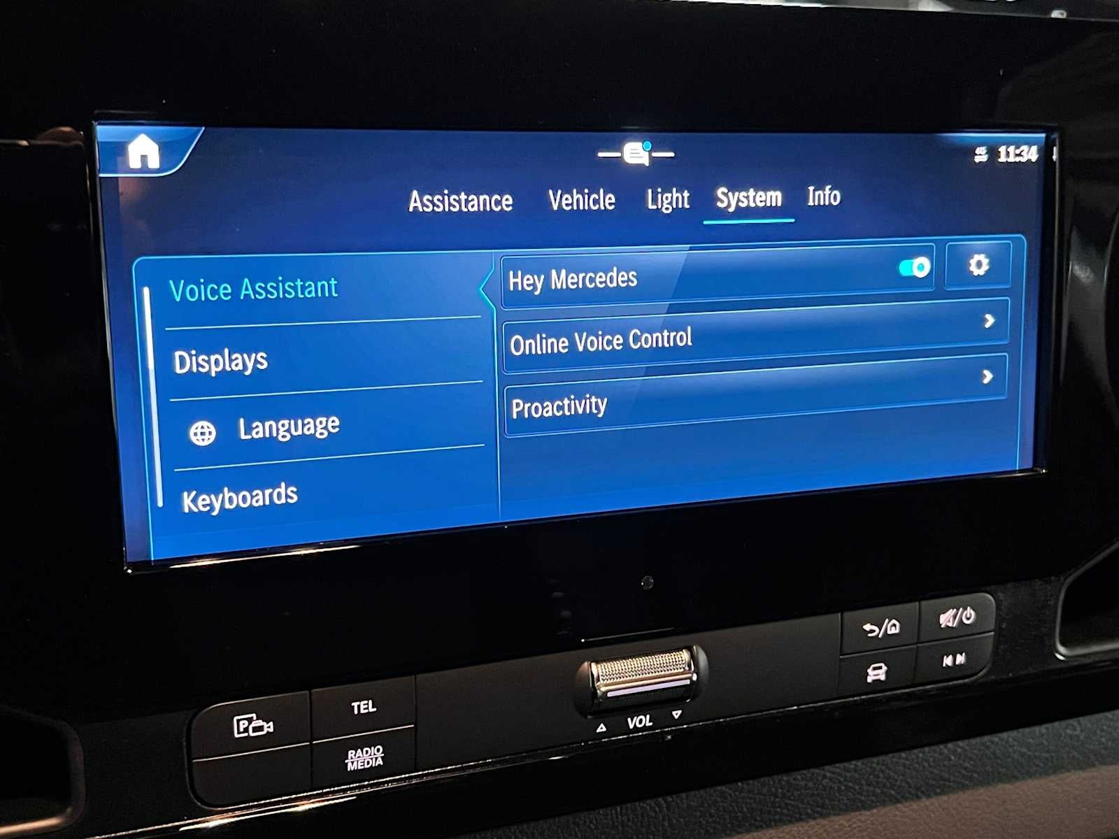2026 Mercedes-Benz Sprinter 2500 Standard Roof I4 Diesel 144 RWD