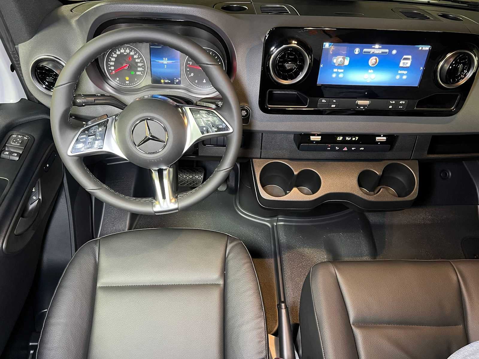 2026 Mercedes-Benz Sprinter 2500 Standard Roof I4 Diesel 144 RWD