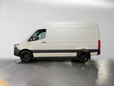 2026 Mercedes-Benz Sprinter 2500 Standard Roof I4 Diesel 144 RWD