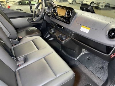 2026 Mercedes-Benz Sprinter 2500 Standard Roof I4 Diesel 144 RWD