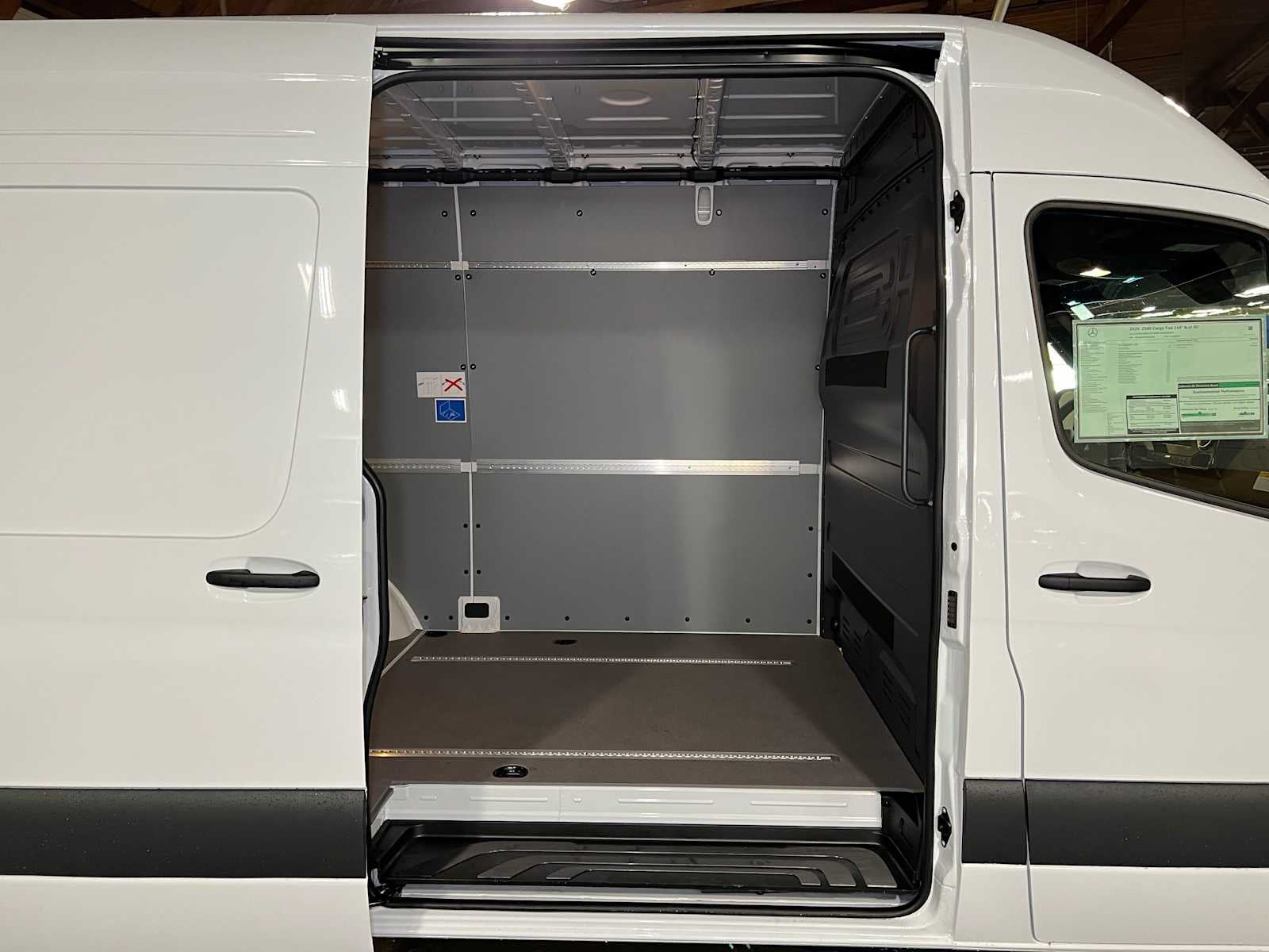 2026 Mercedes-Benz Sprinter 2500 Standard Roof I4 Diesel 144 RWD