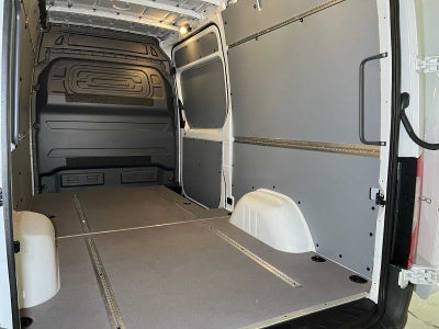 2026 Mercedes-Benz Sprinter 2500 Standard Roof I4 Diesel 144 RWD
