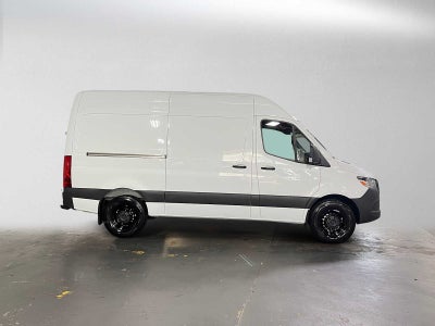 2026 Mercedes-Benz Sprinter 2500 Standard Roof I4 Diesel 144 RWD