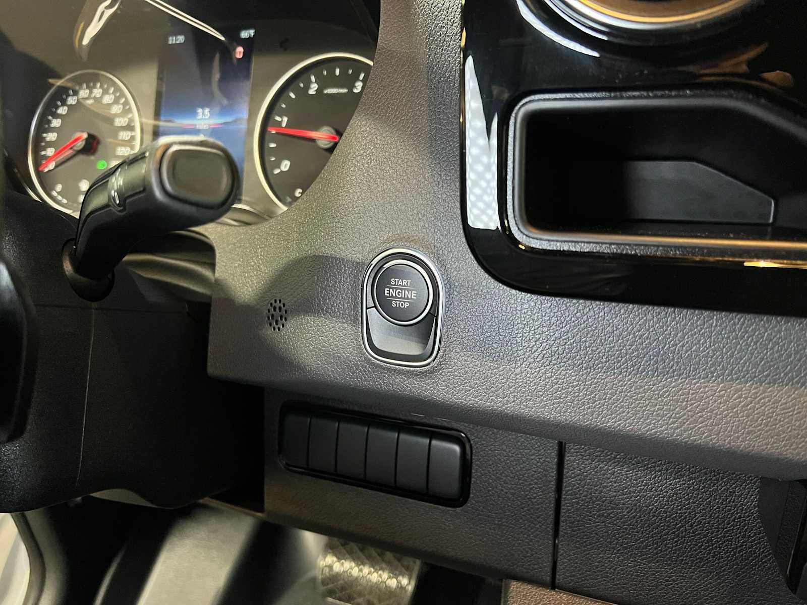 2026 Mercedes-Benz Sprinter 2500 Standard Roof I4 Diesel 144 RWD