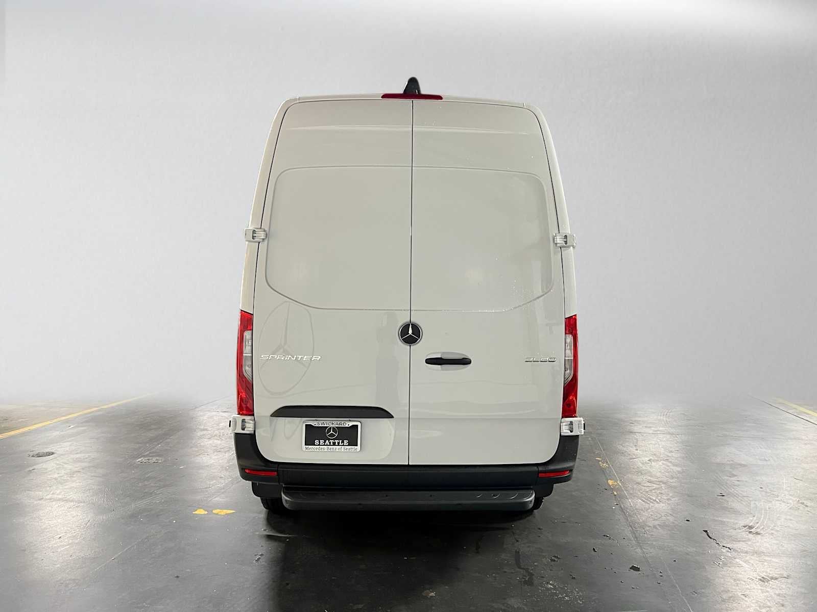 2026 Mercedes-Benz Sprinter 2500 Standard Roof I4 Diesel 144 RWD
