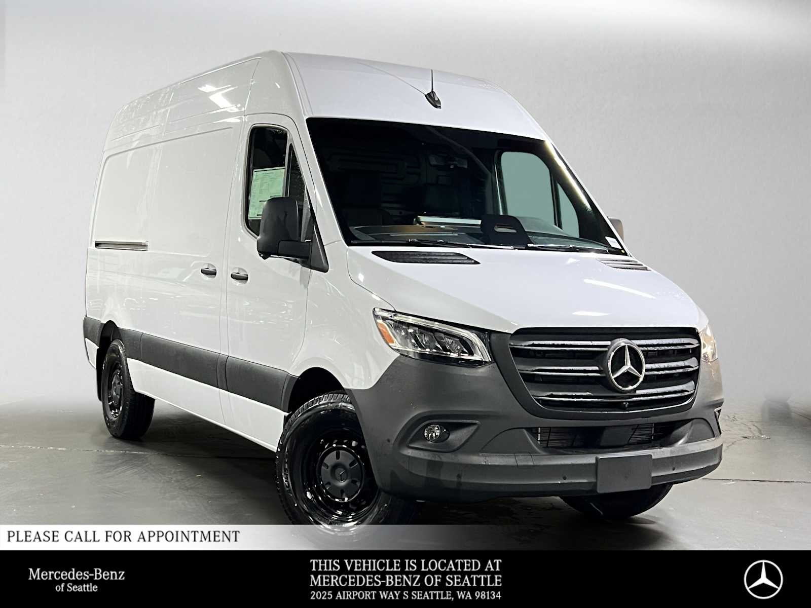 2026 Mercedes-Benz Sprinter Cargo 2500 Standard Roof I4 Diesel 144 RWD