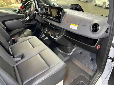2026 Mercedes-Benz Sprinter Cargo 2500 Standard Roof I4 Diesel 144 RWD
