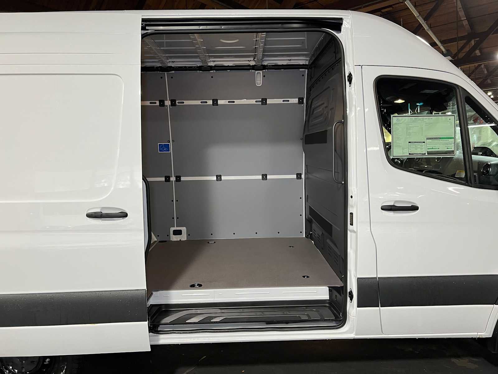 2026 Mercedes-Benz Sprinter Cargo 2500 Standard Roof I4 Diesel 144 RWD