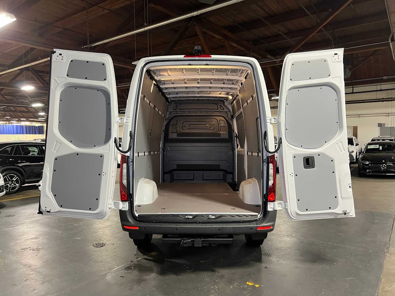 2026 Mercedes-Benz Sprinter Cargo 2500 Standard Roof I4 Diesel 144 RWD