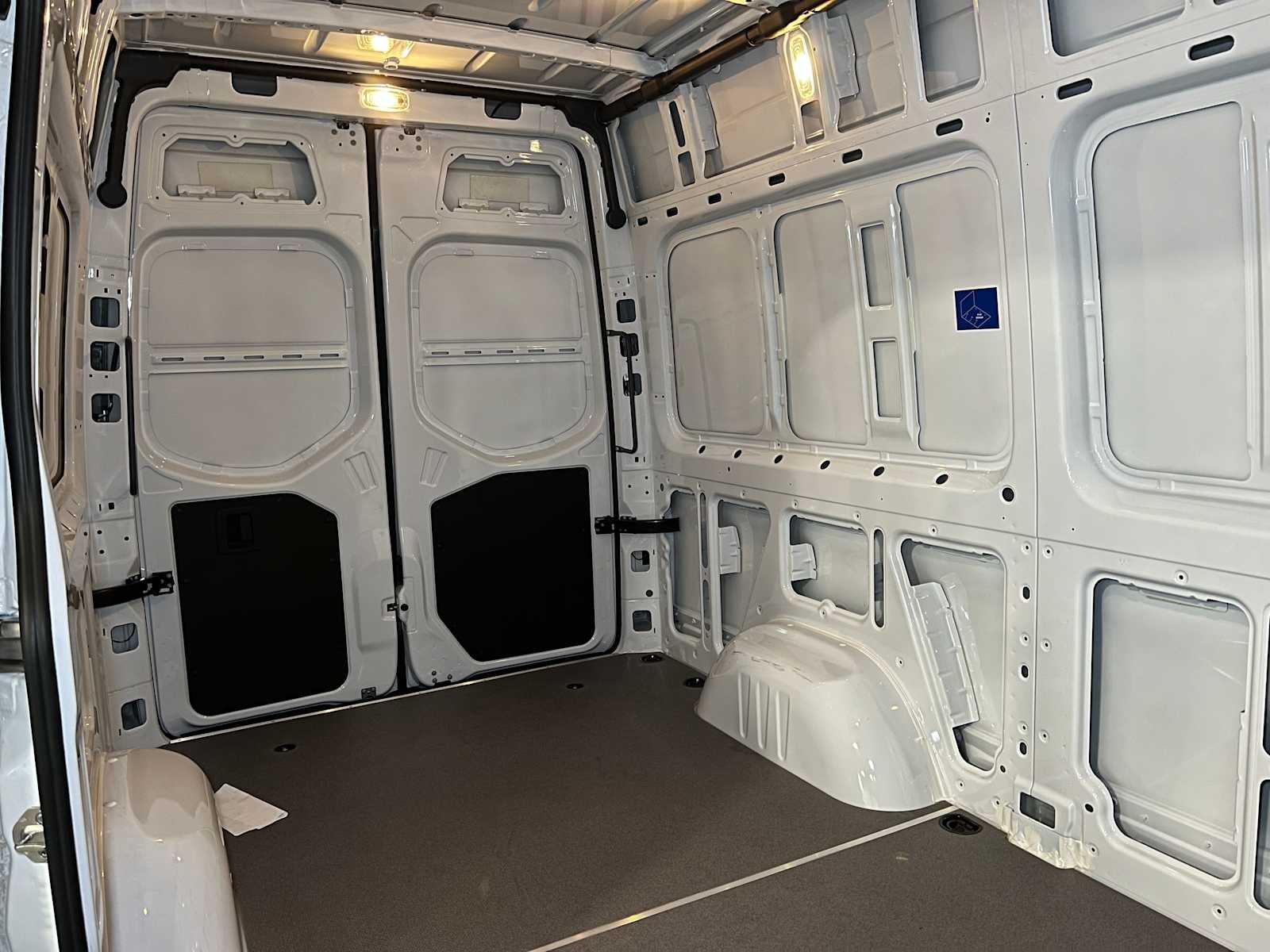 2025 Mercedes-Benz Sprinter Cargo Van 2500 Standard Roof I4 Diesel 144" RWD