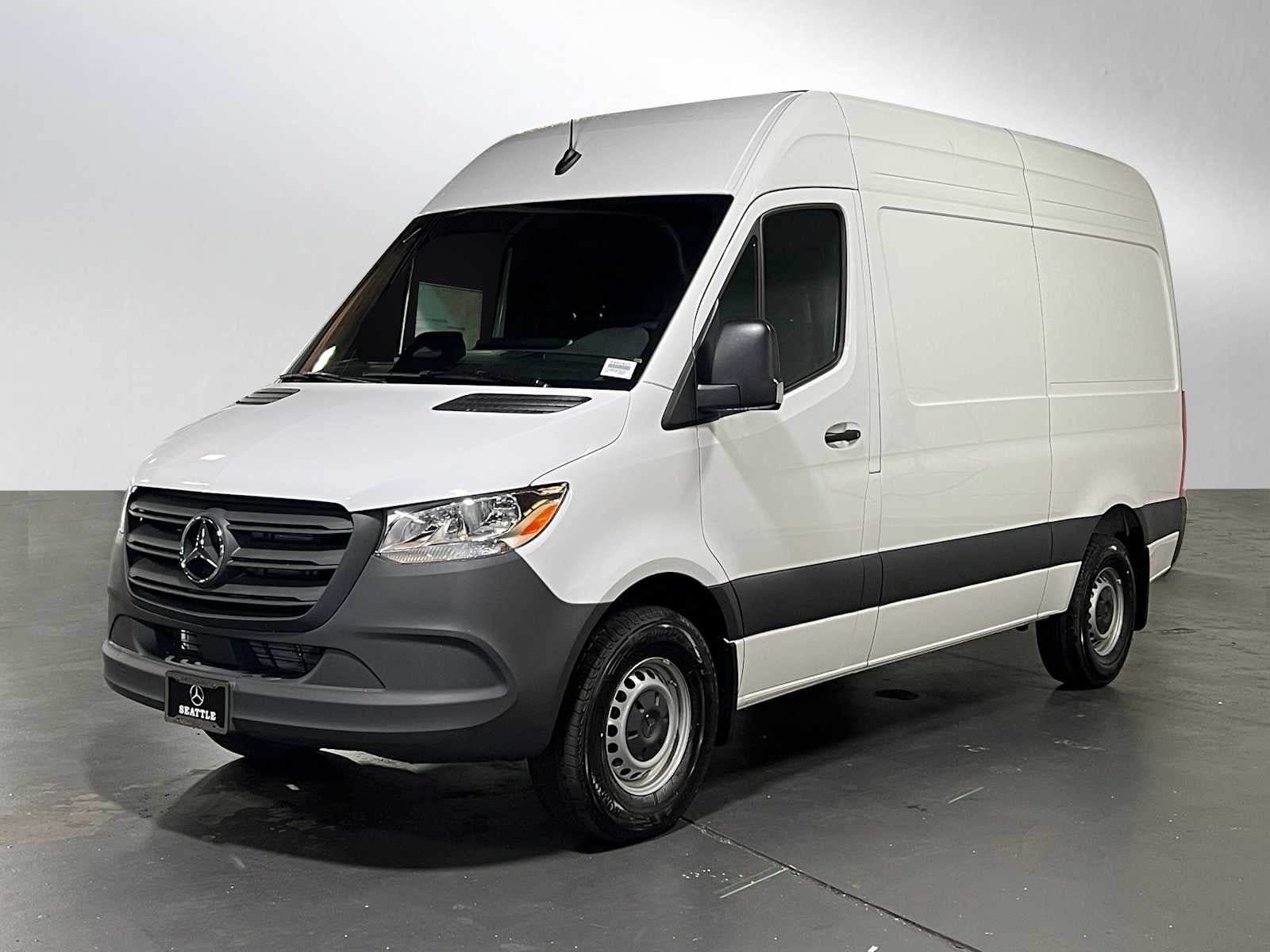 2025 Mercedes-Benz Sprinter Cargo Van 2500 Standard Roof I4 Diesel 144" RWD