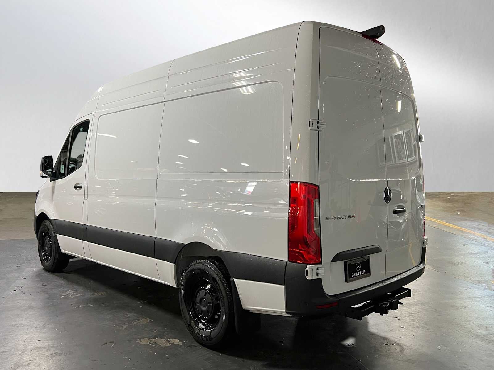 2026 Mercedes-Benz Sprinter 2500 Standard Roof I4 Diesel 144 RWD