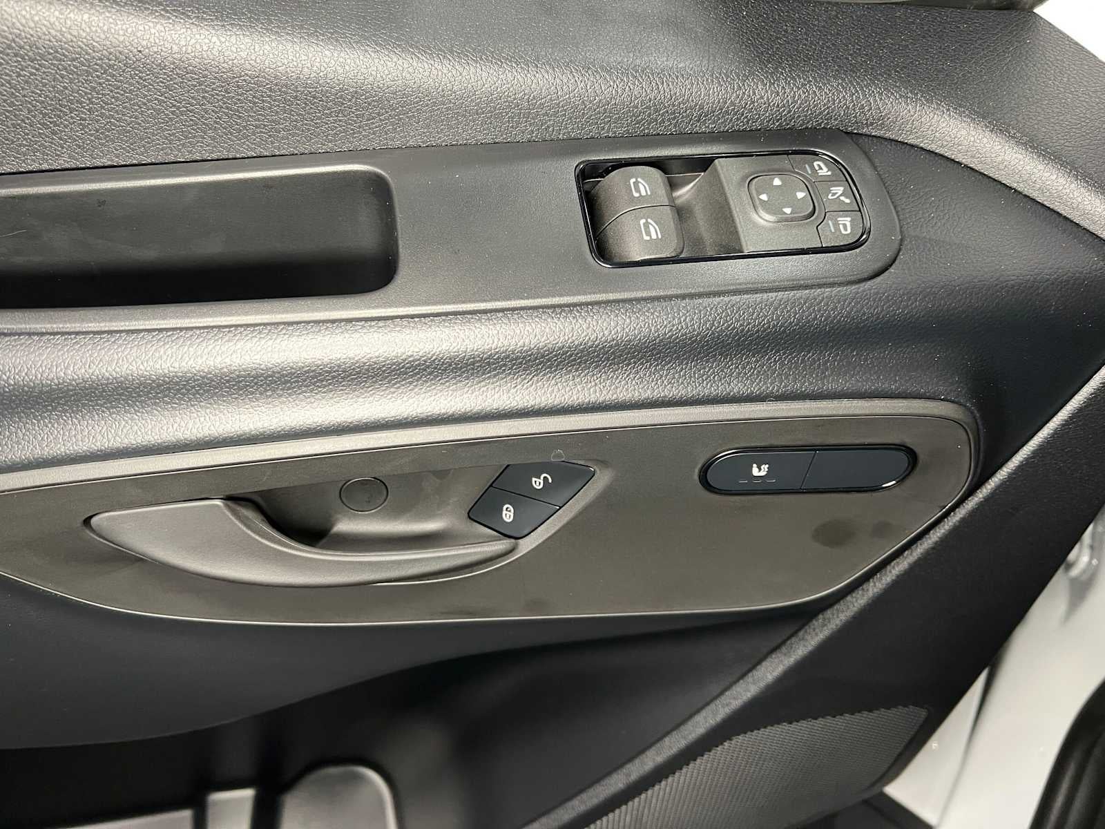 2026 Mercedes-Benz Sprinter 2500 Standard Roof I4 Diesel 144 RWD
