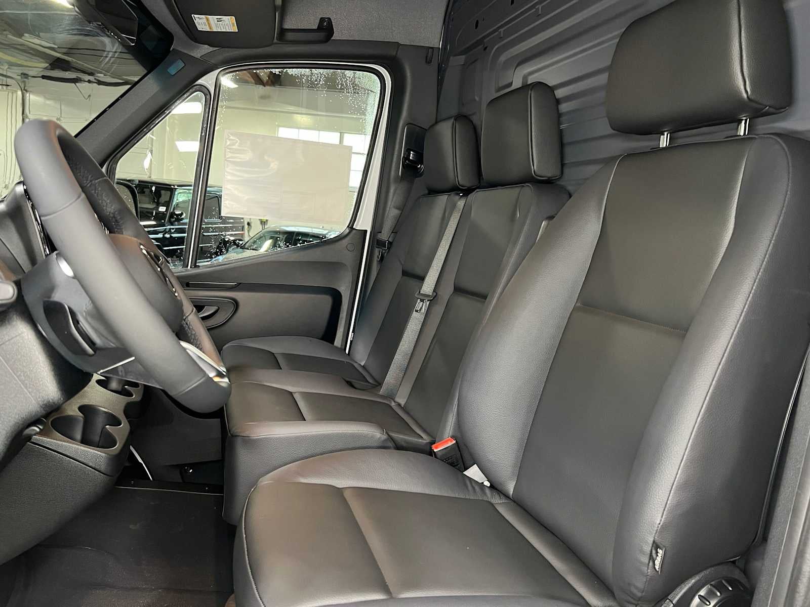 2026 Mercedes-Benz Sprinter 2500 Standard Roof I4 Diesel 144 RWD