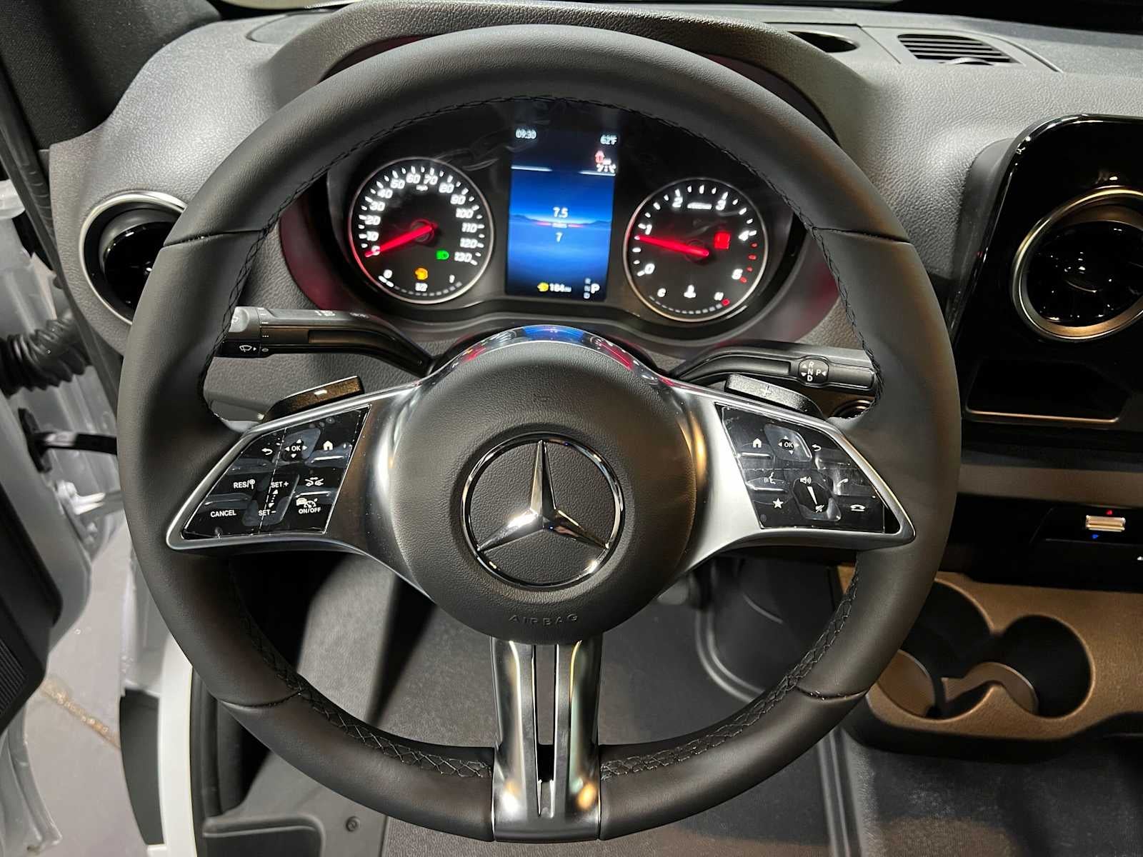 2026 Mercedes-Benz Sprinter 2500 Standard Roof I4 Diesel 144 RWD