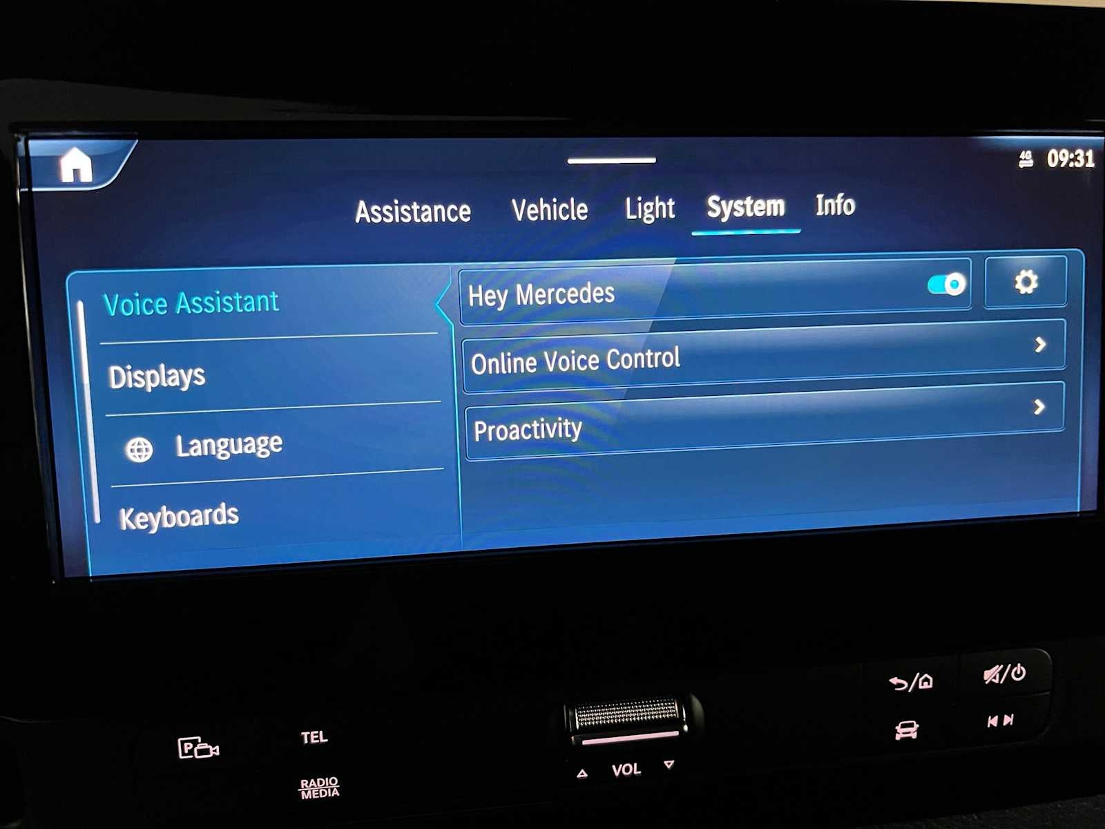 2026 Mercedes-Benz Sprinter 2500 Standard Roof I4 Diesel 144 RWD