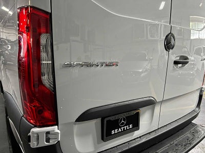 2026 Mercedes-Benz Sprinter 2500 Standard Roof I4 Diesel 144 RWD