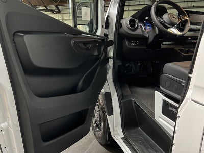 2026 Mercedes-Benz Sprinter 2500 Standard Roof I4 Diesel 144 RWD