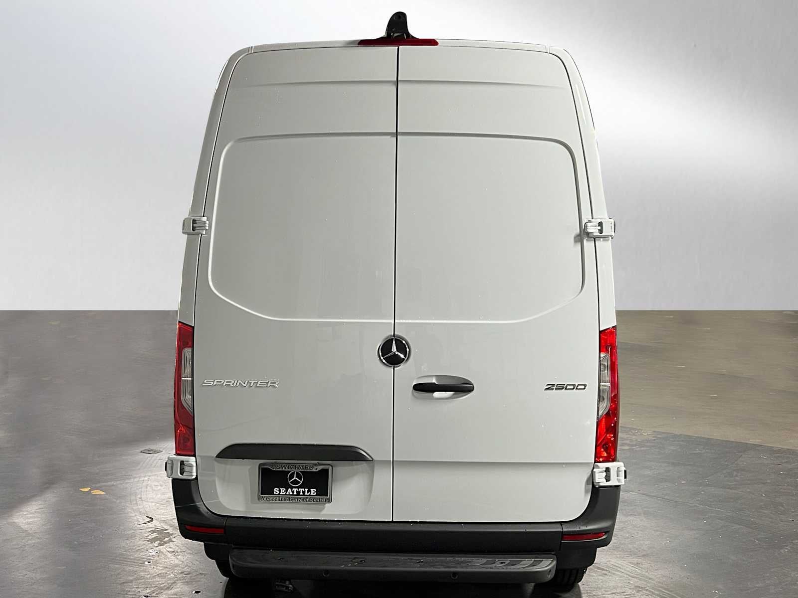 2026 Mercedes-Benz Sprinter 2500 Standard Roof I4 Diesel 144 RWD