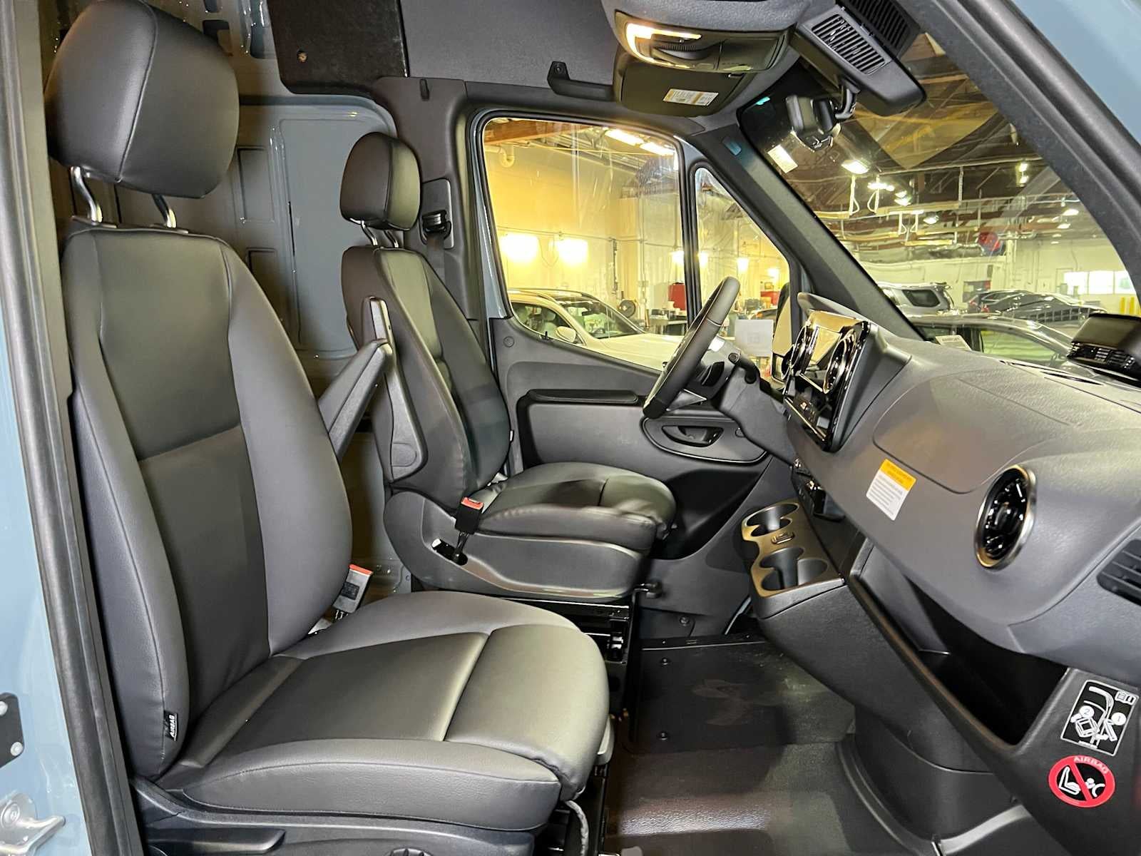 2026 Mercedes-Benz Sprinter 2500 Standard Roof I4 Diesel 144 RWD