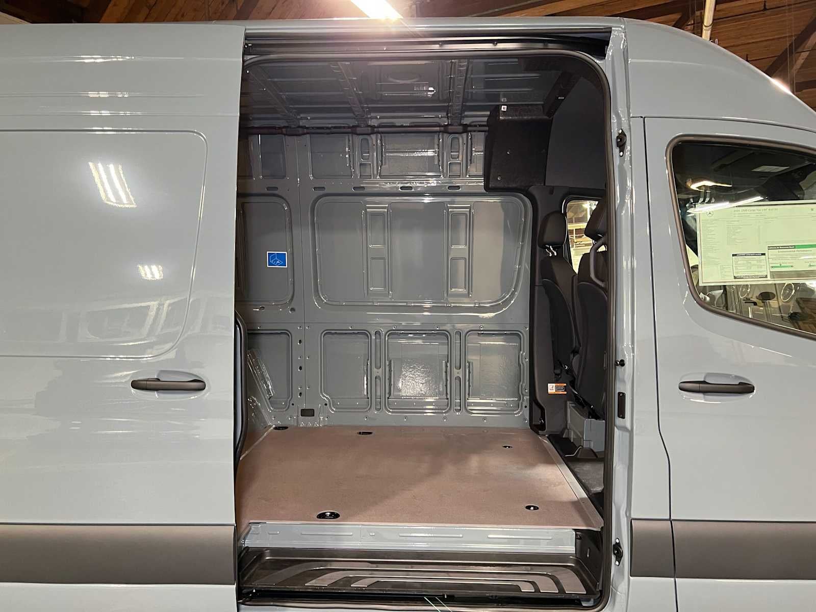 2026 Mercedes-Benz Sprinter 2500 Standard Roof I4 Diesel 144 RWD