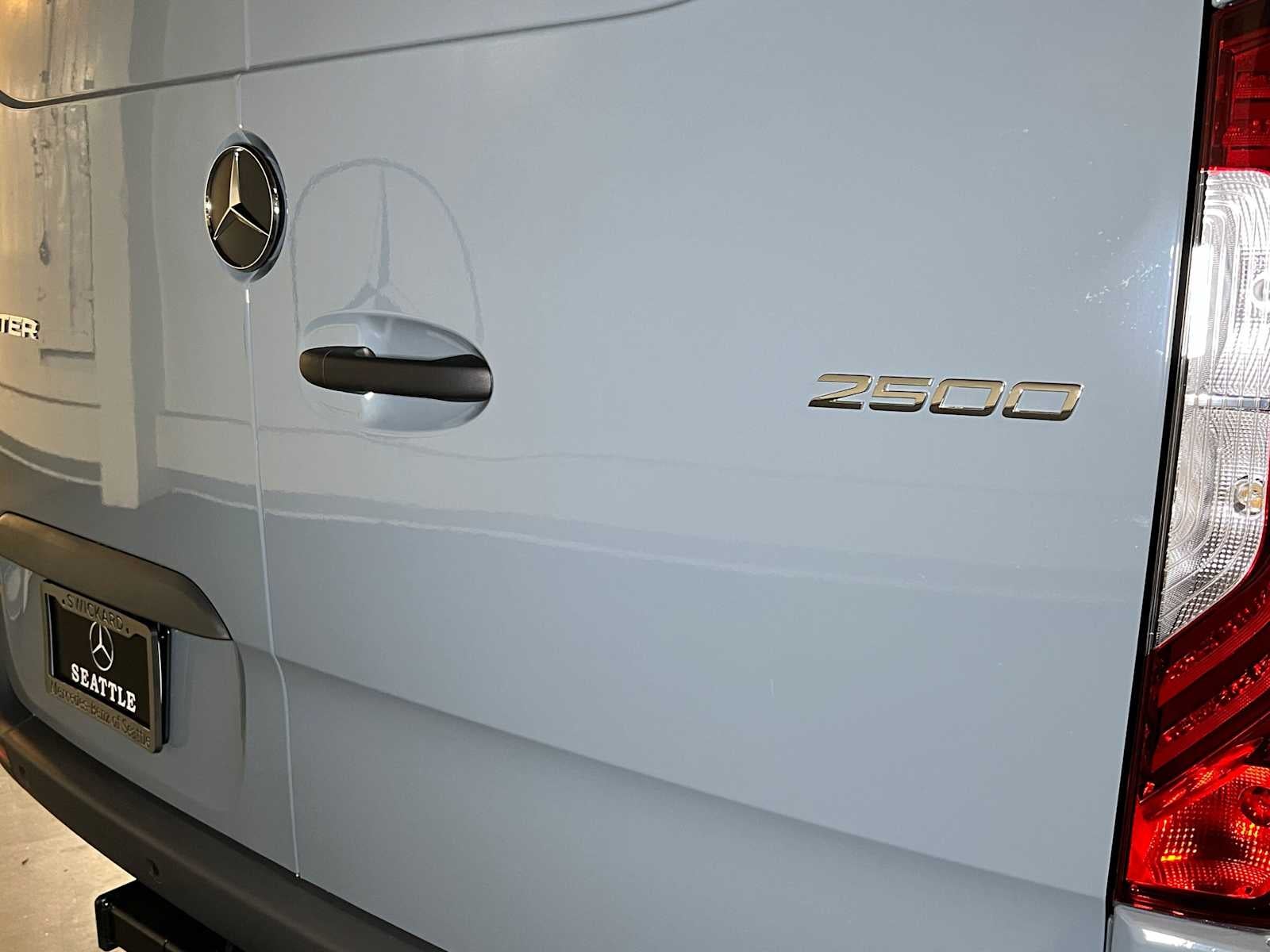 2026 Mercedes-Benz Sprinter 2500 Standard Roof I4 Diesel 144 RWD