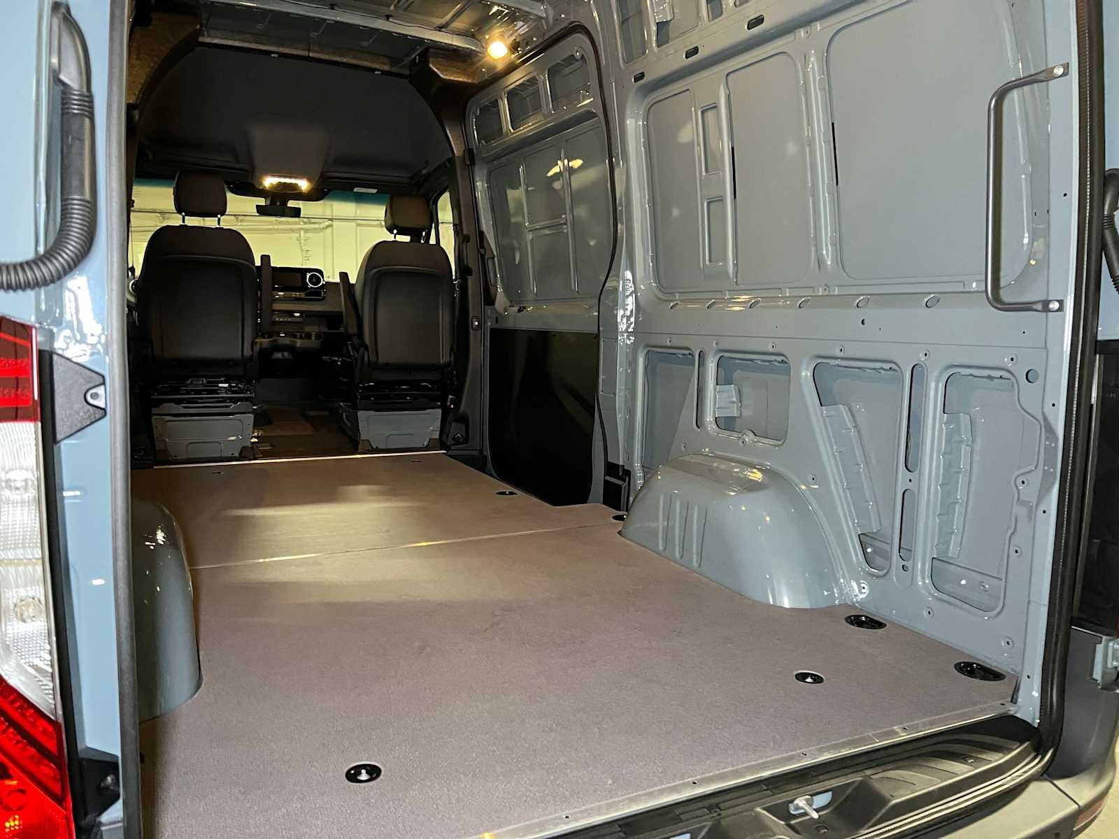 2026 Mercedes-Benz Sprinter 2500 Standard Roof I4 Diesel 144 RWD