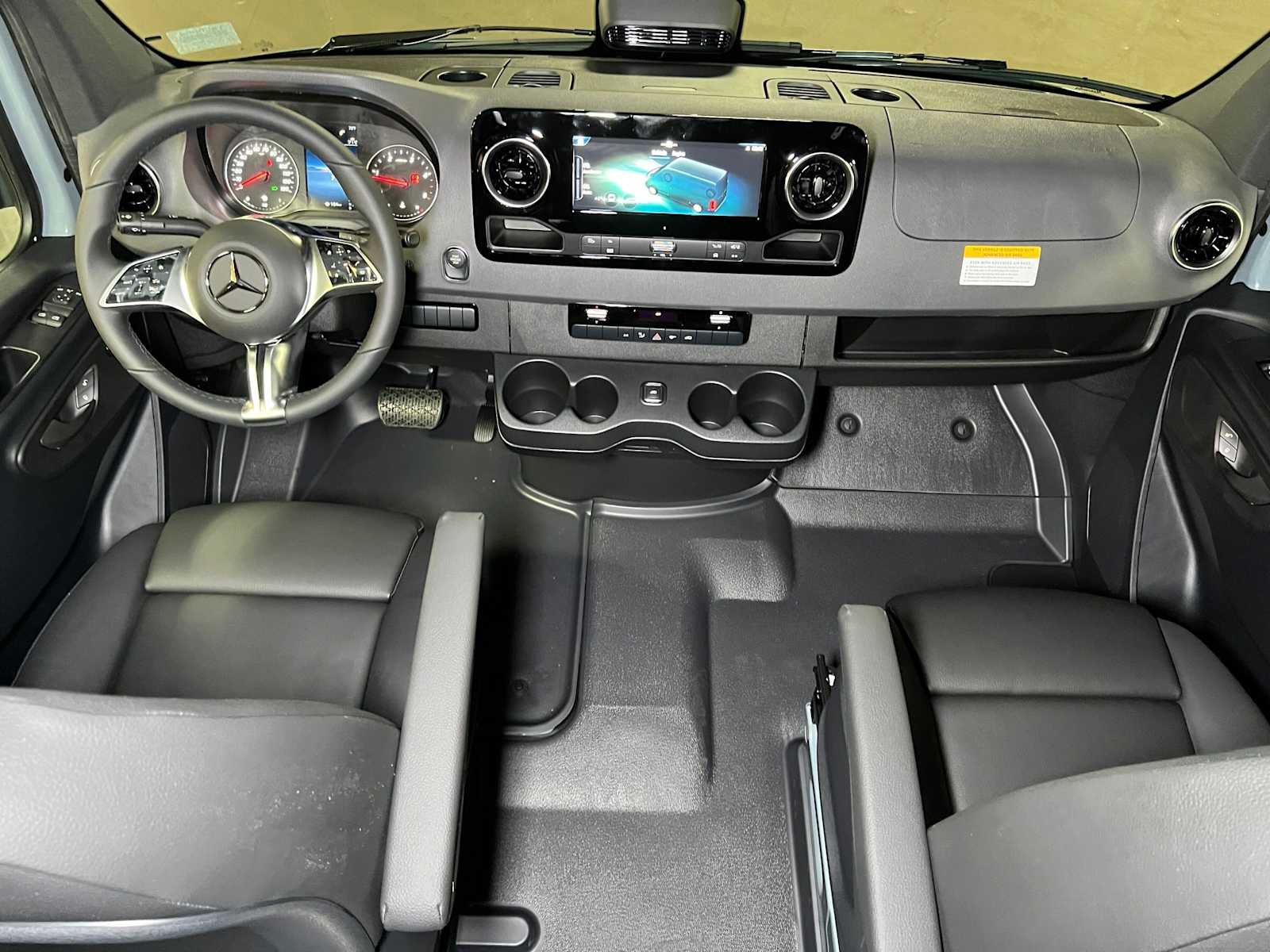 2026 Mercedes-Benz Sprinter 2500 Standard Roof I4 Diesel 144 RWD