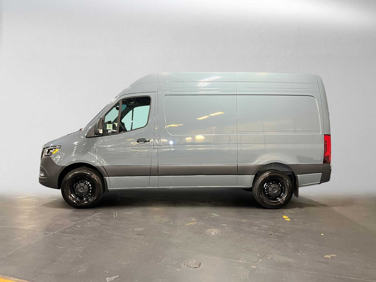 2026 Mercedes-Benz Sprinter 2500 Standard Roof I4 Diesel 144 RWD