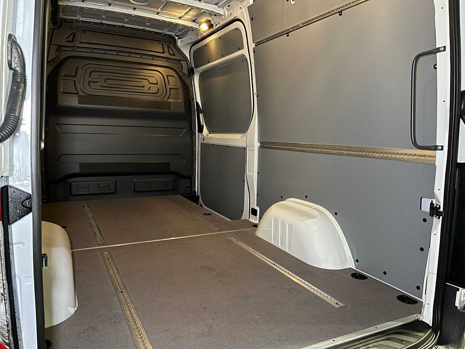 2026 Mercedes-Benz Sprinter Cargo 2500 Standard Roof I4 Diesel 144 RWD