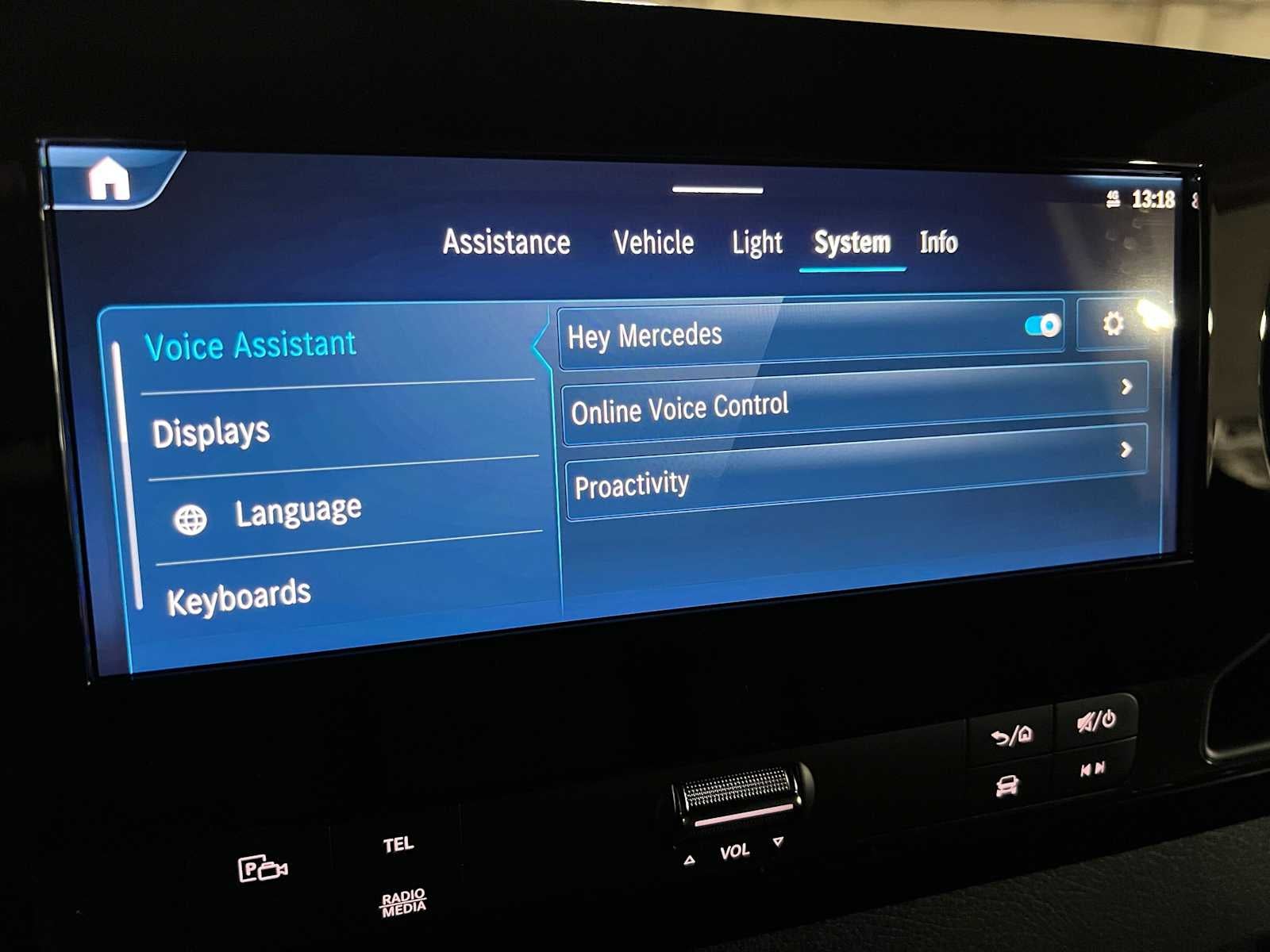 2026 Mercedes-Benz Sprinter Cargo 2500 Standard Roof I4 Diesel 144 RWD
