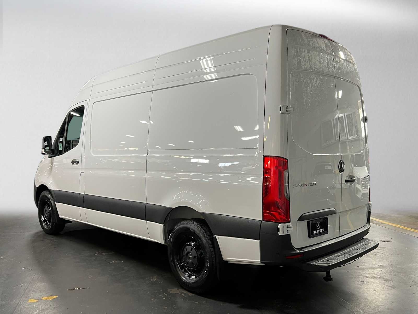2026 Mercedes-Benz Sprinter Cargo 2500 Standard Roof I4 Diesel 144 RWD