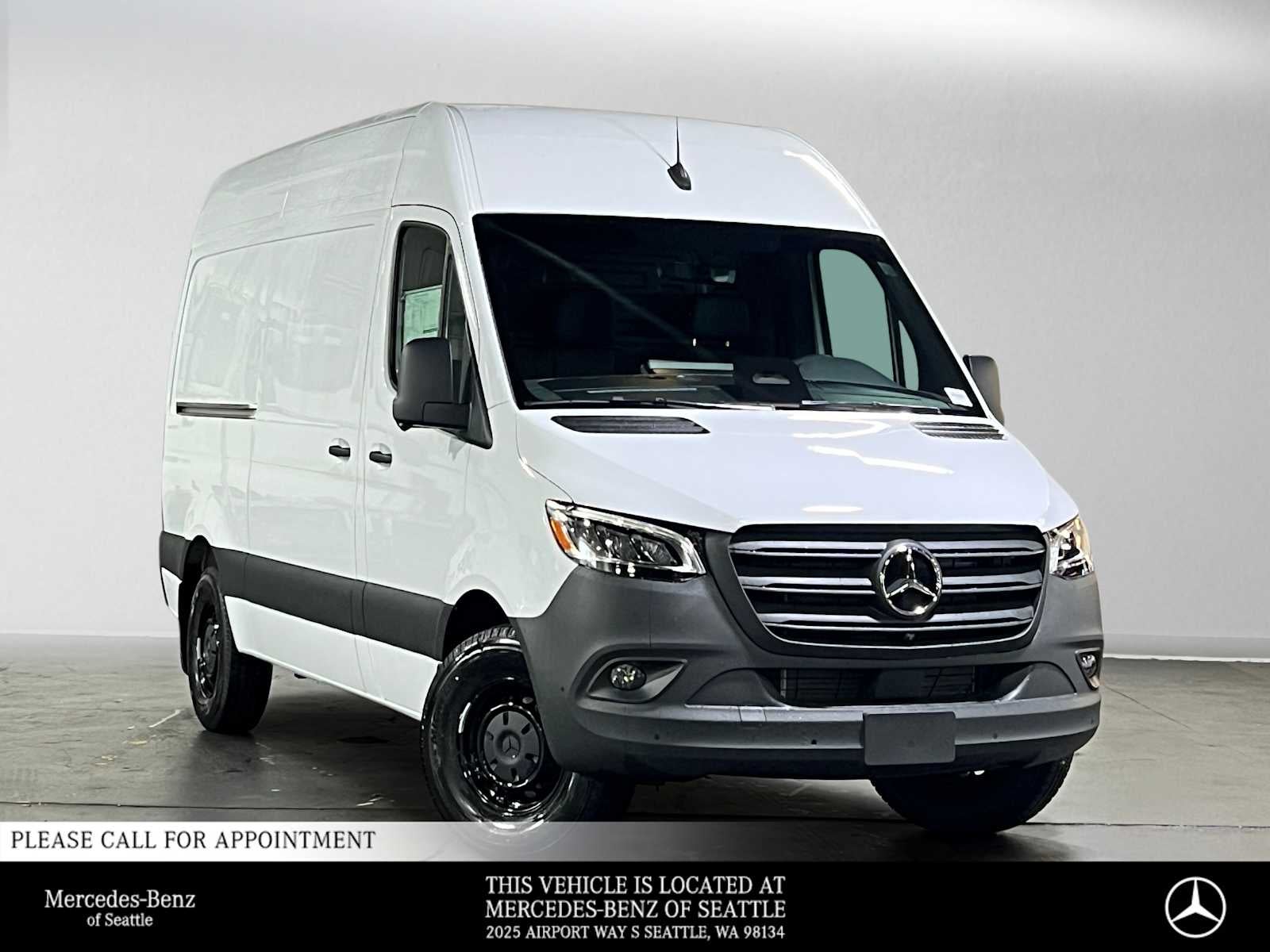 2026 Mercedes-Benz Sprinter Cargo 2500 Standard Roof I4 Diesel 144 RWD