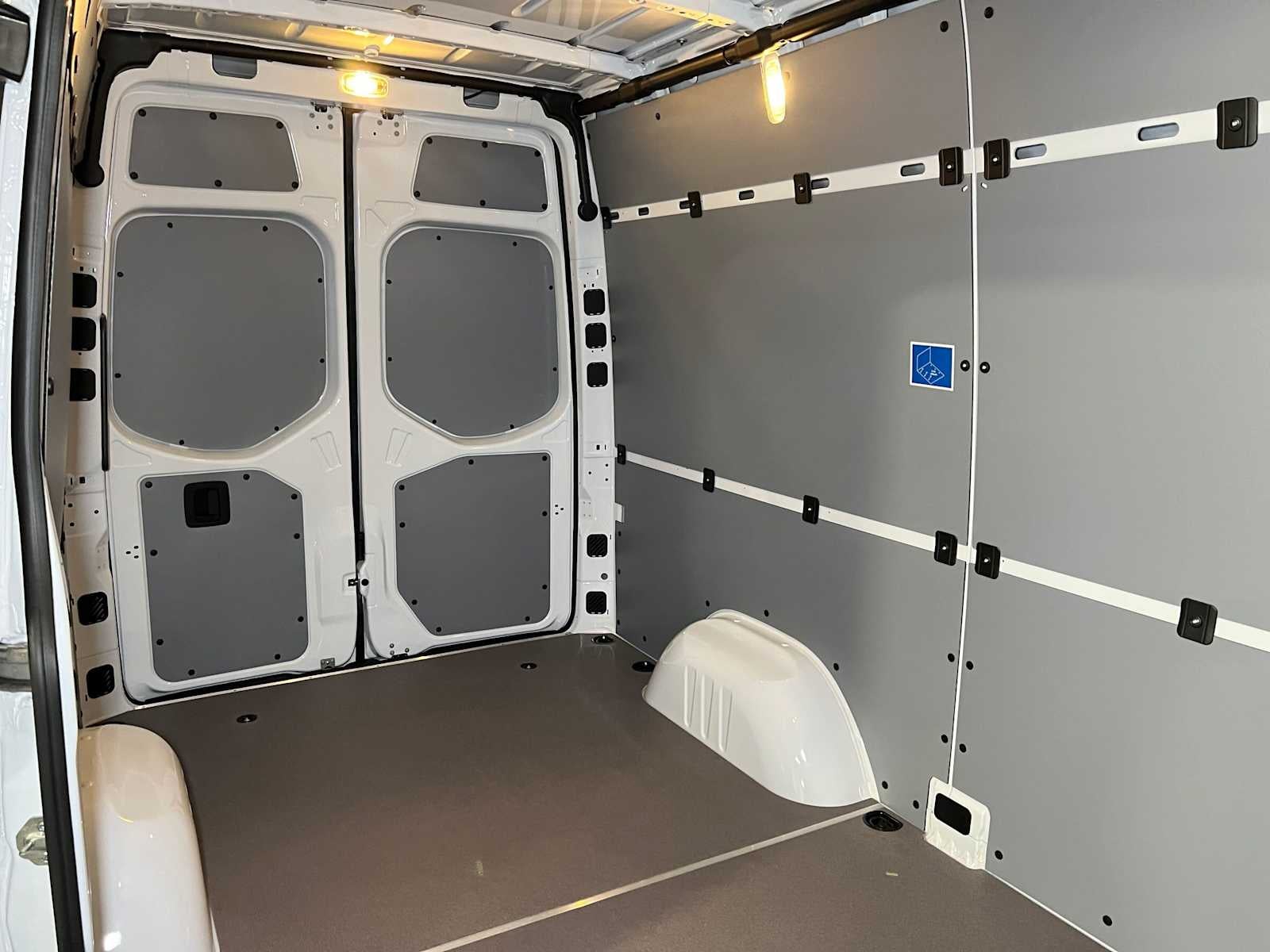 2026 Mercedes-Benz Sprinter Cargo 2500 Standard Roof I4 Diesel 144 RWD