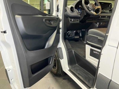 2026 Mercedes-Benz Sprinter Cargo 2500 Standard Roof I4 Diesel 144 RWD
