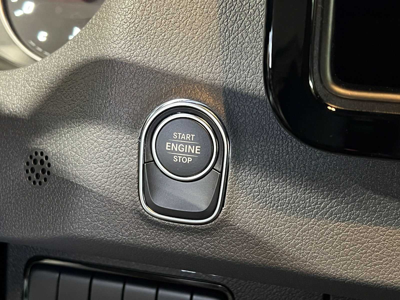 2026 Mercedes-Benz Sprinter Cargo 2500 Standard Roof I4 Diesel 144 RWD